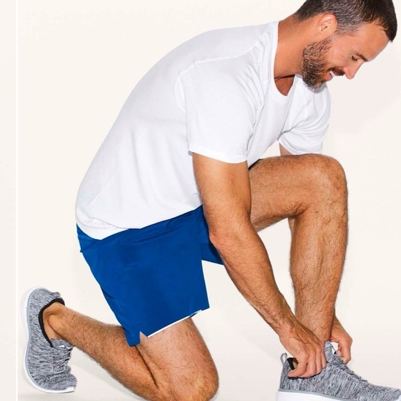 Lululemon Surge Short Linerless 7” Athletic Shorts Dark Royal Blue Size Small - Picture 2 of 10